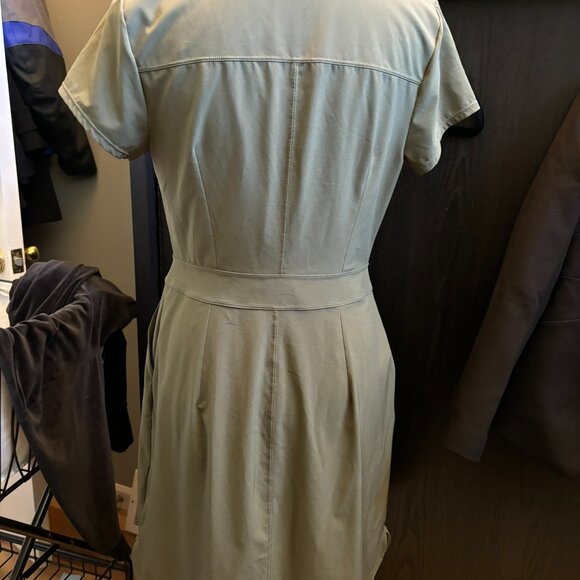 Short Sleeve PRANA snap front dress so cute!  Army Green - Picture 3 of 9